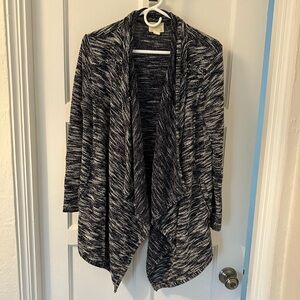 Flowy Caslon Sweater